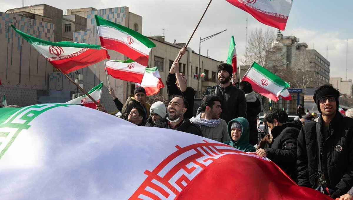 صحنه‌های حضور مردم سراسر استان کرمان در جشن انقلاب