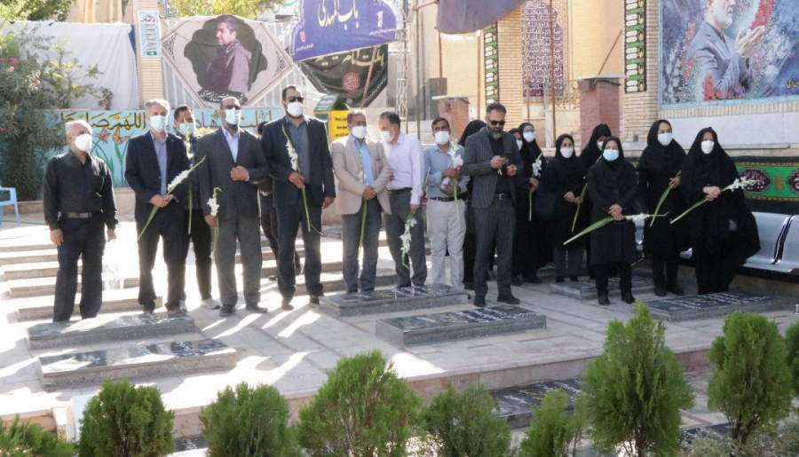 تجدید بیعت کارکنان بهزیستی استان کرمان با آرمان های شهدای دفاع مقدس