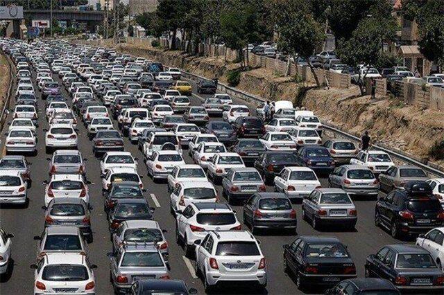 معضلی به نام نبود پارکینگ در خیابان جهاد کرمان