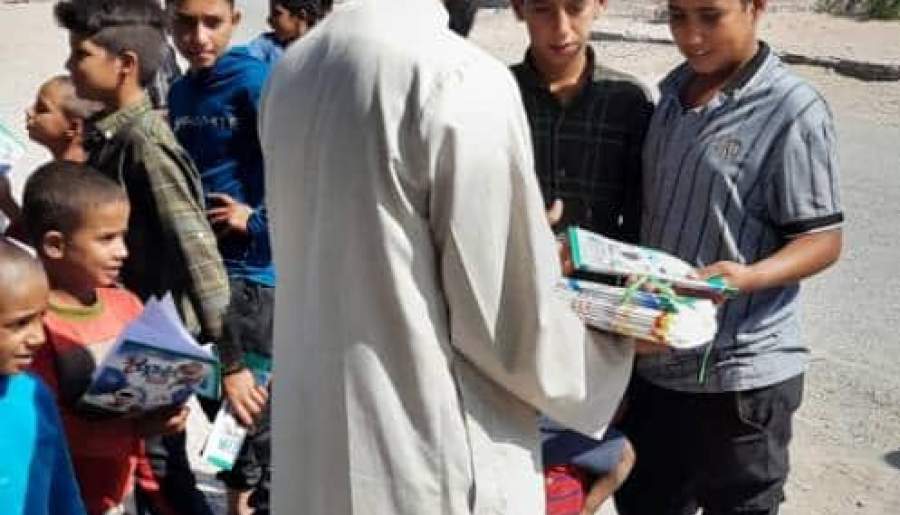 توزیع ۷۰ بسته معیشتی در روستاهای محروم حجت آباد و ده نو از توابع شهداد کرمان