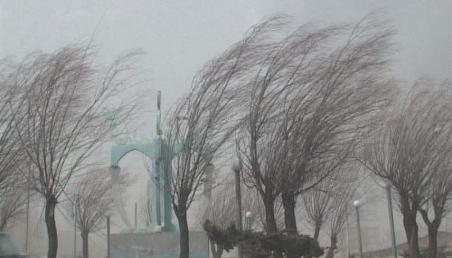 وزش باد نسبتا شدید و گرد و خاک در راه کرمان
