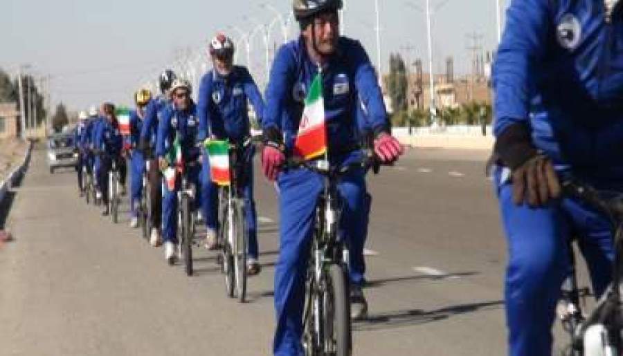 استقبال از کاروان دوچرخه سواری بسیج مازندران توسط مردم انار