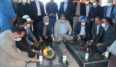 ادای احترام وزیر آموزش و پرورش به شهدای گمنام شهر قلعه گنج