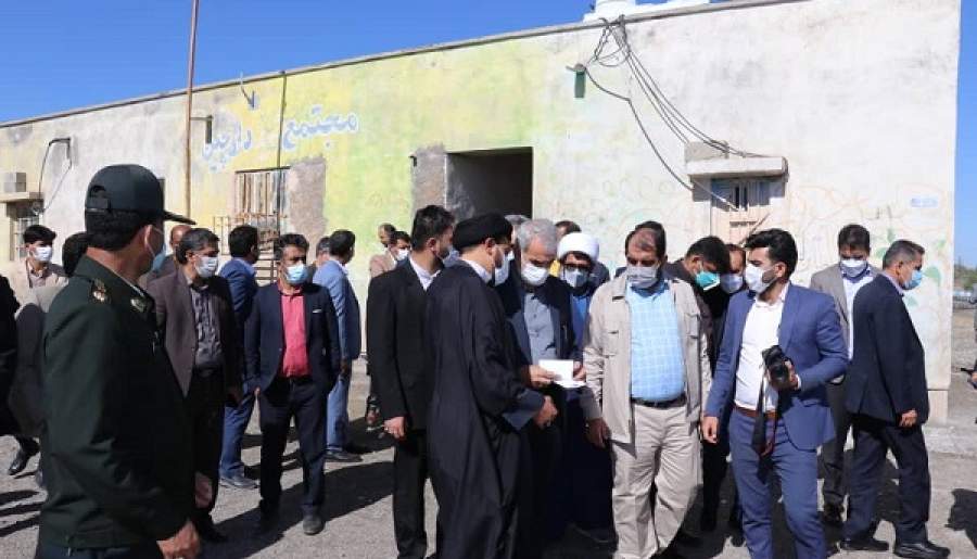 بازدید وزیر آموزش و پرورش از مدارس آسیب دیده از سیل در شهرستان رودبارجنوب استان کرمان