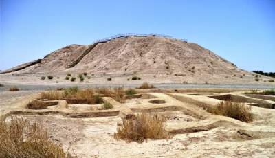 محوطه‌ باستان شناسی روستای کنارصندل شهرستان جیرفت