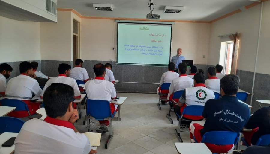 برگزاری چهار دوره تخصصی پایه مخابرات و ارتباطات رادیویی در کرمان