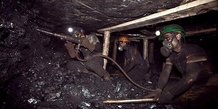 ریزش معدن در پابدانا حادثه آفرید/ دو کارگر محبوس شده در معدن فوت شدند