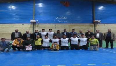 قهرمانی تیم فوتسال شهید علی عرب در جام ویژه هفته بسیج زرند