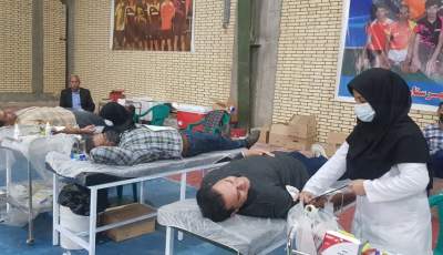 مردم منوجان بیش از دو هزار سی سی خون اهدا کردند