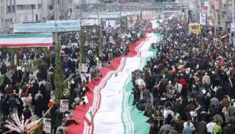 مردم کرمان با حضور در راهپیمایی ۲۲ بهمن افتخار دیگری از اتحاد ملی را رقم خواهند زد