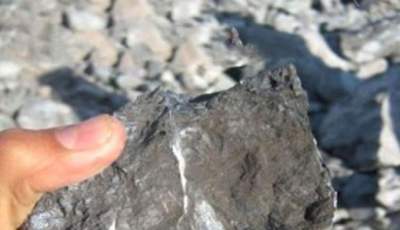 ۶۰ تن سنگ کرومیت قاچاق در فاریاب کشف شد