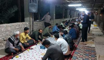 ضیافت افطاری در مزرعه گردشگری حنای شهر شهداد  