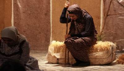 اجرای تئاتر«بی‌بی بیگم دختر شهر آفتاب» در شهرستان انار