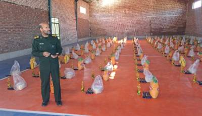 توزیع ۱۱۰۰ بسته موادغذایی یلدایی در نرماشیر