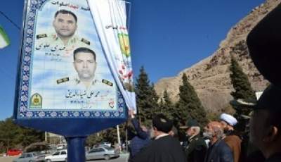 رونمایی از تمثال شهدای انتظامی حادثه تروریستی کرمان